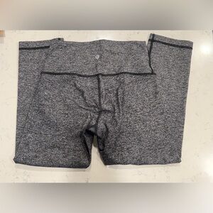 Lululemon Wunder Under High-Rise Tight leggings size 6